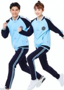 2019年流行的运动风校服